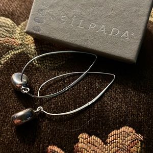 Beautiful silpada sterling silver earrings.